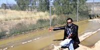 Community leader Sias Smith at a sewage spill in one of the neighbourhoods. <br>(Photo: Theo Jeftha)