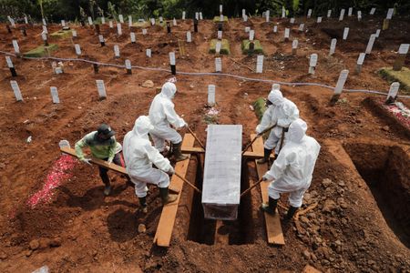 Global coronavirus pandemic passes 'agonizing milestone' of a million deaths
