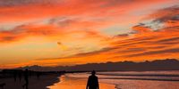 Muizenberg sunrise stroll. Photographer: Kathrine Starke</p>
<p>P4U_readersubmission_20250620