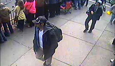 FBI releases photos of two Boston bomb suspects