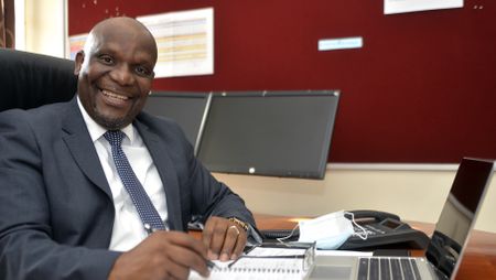 Mtandeki Xamlashe: The doctor breathing new life into Gqeberha's ailing Livingstone Tertiary Hospital