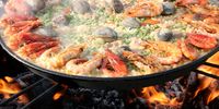 My kitchen may be small but I could make paella in it. (Photo: EstudioWebDoce from Pixabay)