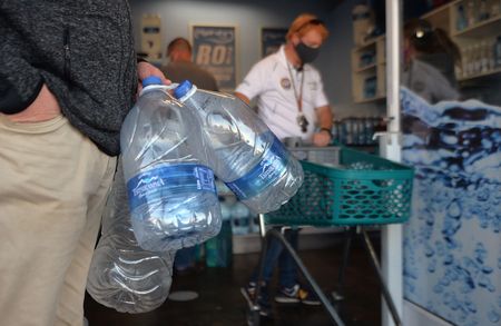 Warning of economic tipping point as parts of Nelson Mandela Bay left dry by water system failure