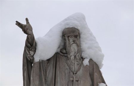 The Day in Pictures: The Chinese Lunar New Year and snowfall in Italy