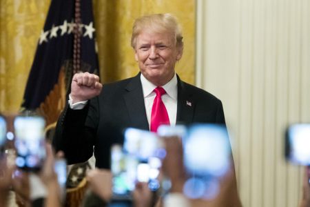 Trump hits China with tariffs on another $200 bn in goods