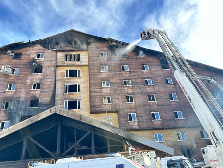 Turkish ski resort fire kills 10, forces guests to jump from windows