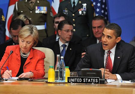 US clings to nukes, but wants cold war thinking rethought