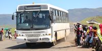 A bus taking learners to Jumba Senior Secondary School was blocked by angry protesters in Mthatha, Eastern Cape, in January 2024. (Photo: Hoseya Jubase)
