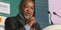 Mantashe’s moment — could war and oil havoc push SA into new energy fields?
