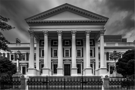 The inaugural National Assembly sitting — MK may be missing in action, but the show goes on