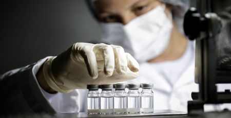 Global Virus Update: SA reports 9,780 cases; US deaths top 400,000; New York warns on dose supply