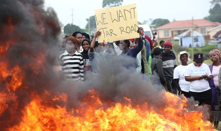 ‘We just want a tar road’ - Eastern Cape’s Elliotdale residents express their plight in protest