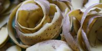 Potato peels. Image: jhenning / Pixabay