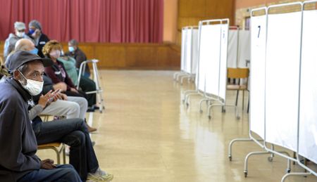 Day 13: SA passes the mark of one million doses – but only half were administered during the national roll-out