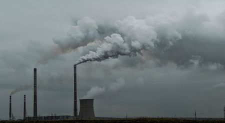 Global carbon tax urgently needed to manage worsening climate crisis 