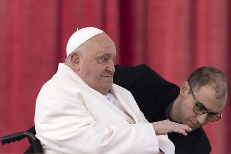 Pope Francis remains in Rome hospital for third day, treatment continues