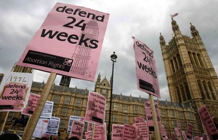 UK votes on abortion law