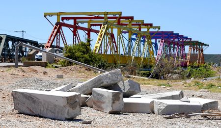 South Africa's unemployment rate falls, helped by construction