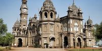 A palace in Kolhapur, Maharashtra. Image: Don Pinnock