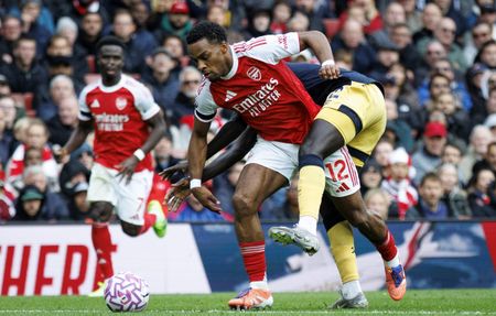 Arsenal out to exorcise ghosts Christmas’s past as Premier League leaders
