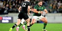 Thomas du Toit of South Africa charges forward during The Rugby Championship match against the All Blacks at Sky Stadium in Wellington on 13 September 2025. (Photo: Joe Allison / Getty Images)