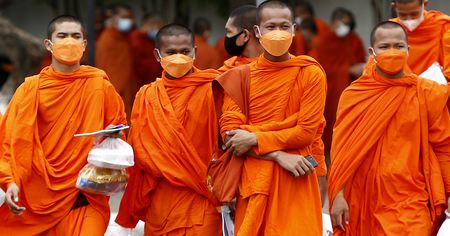 CDC eyes new mask guidance for US states; South Africa registers 3,628 new cases