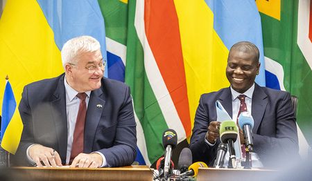 ‘Russian air arsenal’ lands in Pretoria as Ukraine’s foreign minister takes off