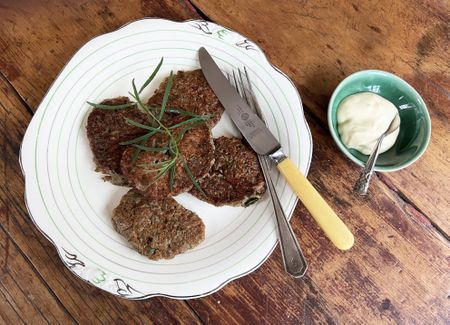 What’s cooking today: Lewerkoekies (liver patties)