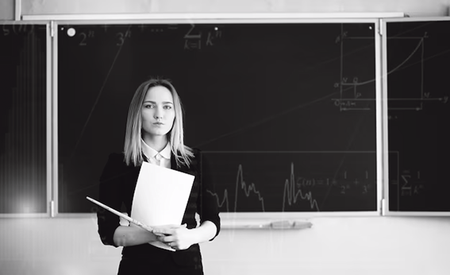 Rethinking classroom strategies: The impact of scripted lessons on teacher effectiveness