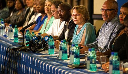 HANNIBAL ELECTOR: Helen Zille, Braveheart & The Troops