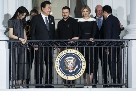 US and Kyiv discuss reworked plan to end war in Ukraine