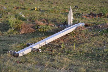 Man dies after being struck by electrical pole during protest for electricity service