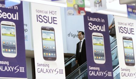 Apple, Samsung US patent trial starts with jury selection