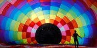 epa09332769 View of a hot-air balloon at the annual European Balloon Festival in Igualada, Barcelona, Catalonia, Spain, 09 July 2021.  EPA-EFE/Susanna Saez