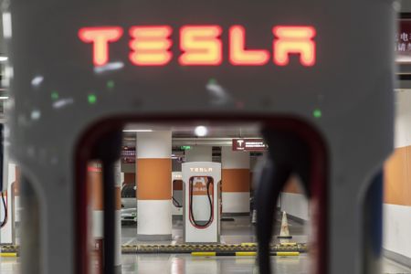 Teen Tesla Hacker Accessed Owners’ Email Addresses to Warn Them
