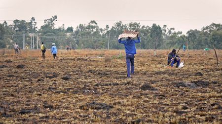 Metro police fire rubber bullets at residents in Ekurhuleni’s Good Hope settlement
