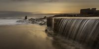 Salt Rock - Rock pool. Image: Alan Nixon - www.alannixonphotography.com