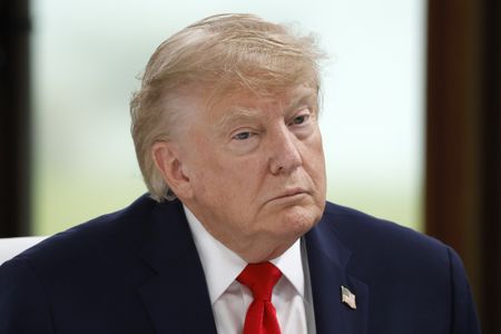 Trump signs orders calling for powerful quantum computer, targeting 2028