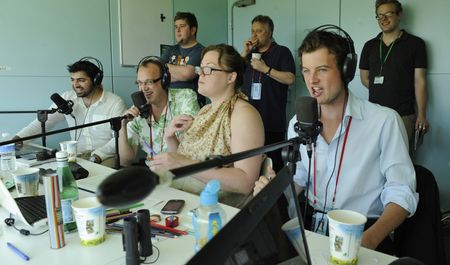 Cricket commentary with a twist: Test Match Sofa