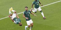 epaselect epa10320000 Salem Aldawsari of Saudi Arabia (L) celebrates with teammates scoring the 2-1 during the FIFA World Cup 2022 group C soccer match between Argentina and Saudi Arabia at Lusail Stadium in Lusail, Qatar, 22 November 2022.  EPA-EFE/Rungroj Yongrit