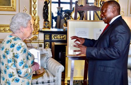 The Commonwealth grows but still struggles