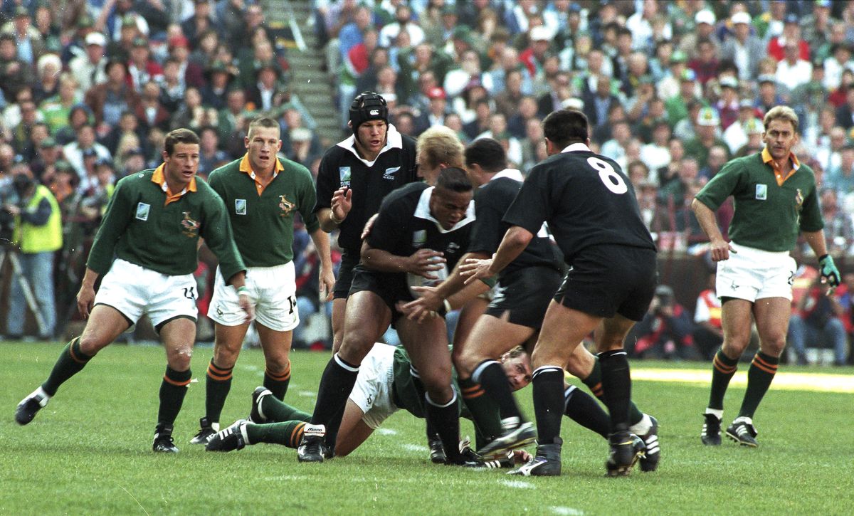 From the Archives: Rugby World Cup 1995: Madiba and Francois Pienaar ...