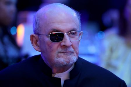 In Knife, his memoir of surviving attack, Salman Rushdie confronts a world where liberal principles like free speech are old-fashioned