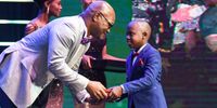 Simthandile "Tiger" Tshabalala receives his Minister's Excellence award from Minister of Sports, Arts and Culture Nathi Mthethwa during the 2019 South African Sports Awards held at The Playhouse Company on November 10, 2019 in Durban, South Africa. (Photo: Gallo Images/Darren Stewart)