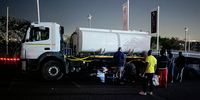 A water tanker station at the Vorna Valley Spar in Midrand on 20 September 2023. There have been water shortages in the area for days. (Photo: Felix Dlangamandla)