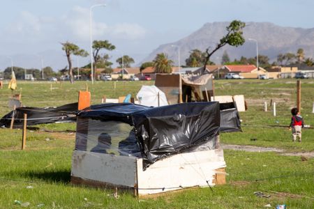 Parkwood residents 'losing hope' of receiving social housing