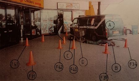 South African ‘Serial’ podcast – we visit the supermarket and stand exactly where the two victims were murdered (Episode 3)