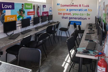 Solar-powered computer lab opens up new opportunities for students