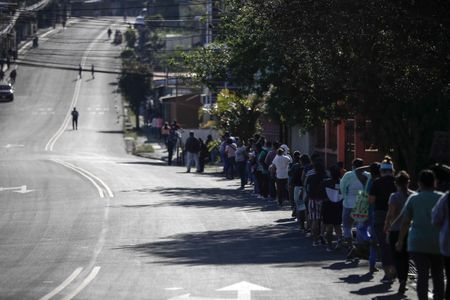 Costa Rica pushes back coronavirus, reducing current cases