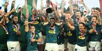 Siya Kolisi, the South Africa Springboks captain raises the trophy as his team celebrate their victory during the 3rd test match between the South Africa Springboks and the British &amp; Irish Lions at Cape Town Stadium on August 07, 2021 in Cape Town, South Africa. (Photo: David Rogers/Getty Images)